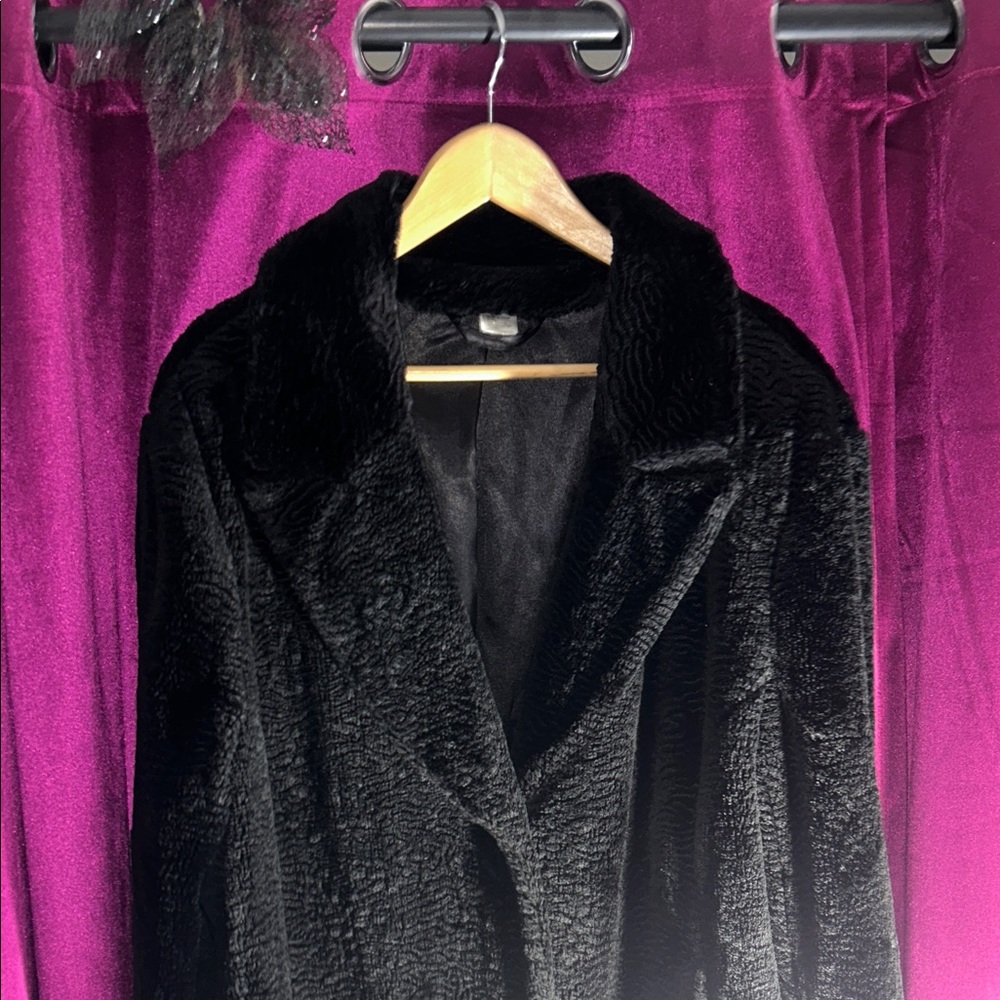 Luxurious Black Teddy Jacket for Women